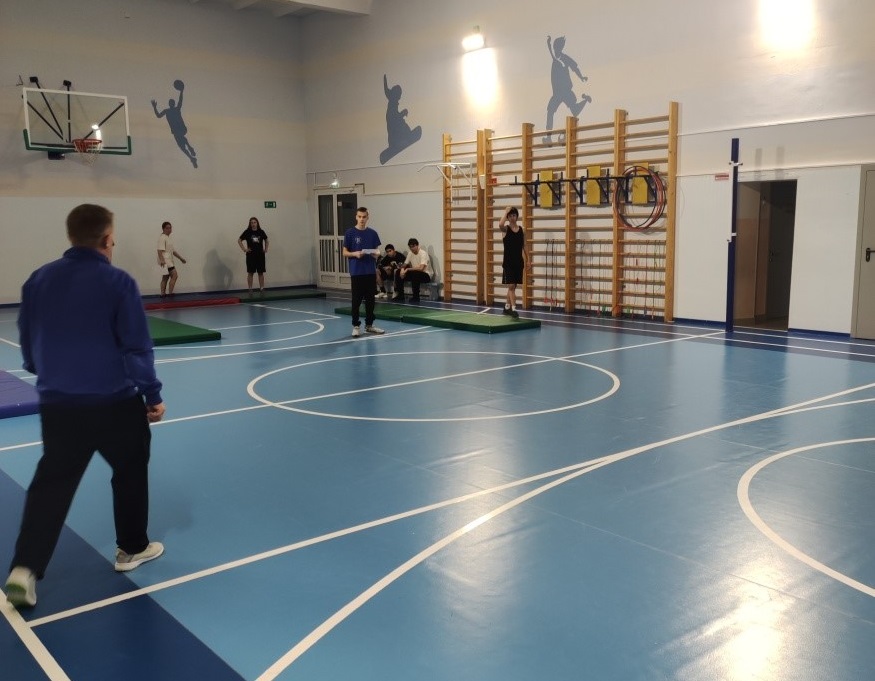 Изображение спорт и физкультура в школе.